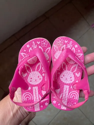 Roupas e calçados infantil 