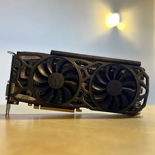 Placa de Vídeo EVGA GTX 1080 Ti - 11GB GDDR5X