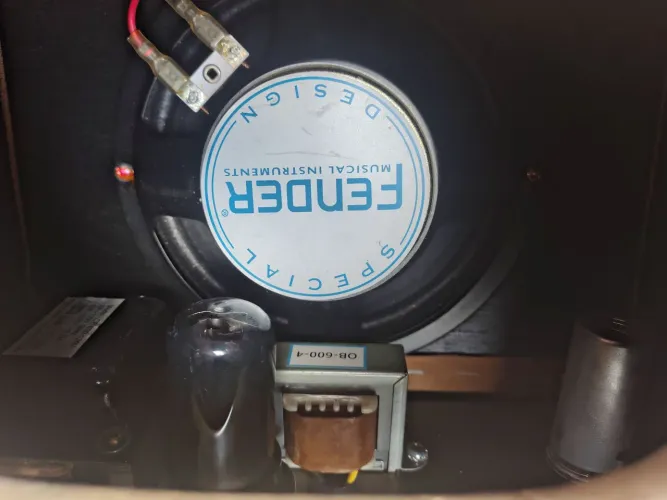 Amplificador Fender Champion 600 Valvulado Original