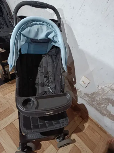 carrinho de bebê