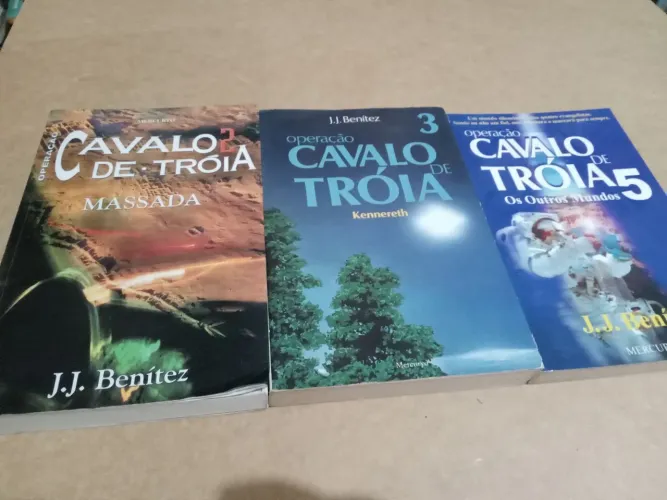 3 livros operação cavalo de Troia j.j. benitez 