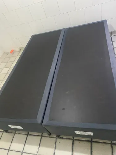 Vendo base de cama queen 