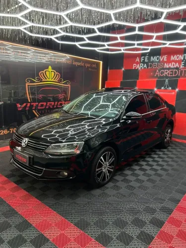 Volkswagen Jetta Highline 2.0 TSI 16V 4P Tiptronic 2013