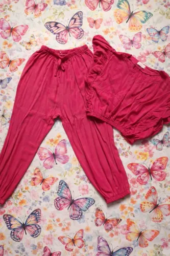 Conjunto feminino rosa super confortável e estiloso