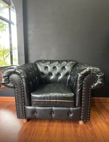 Poltrona estilo imperial