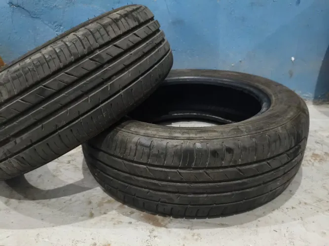 Par de pneus Dunlop 185/60/15 