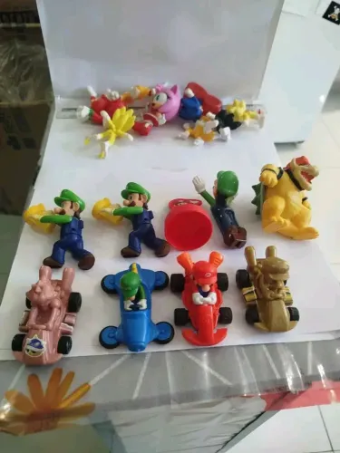 BAZAR TRATO FEITO.Coleção Super Mario Bros McDonalds