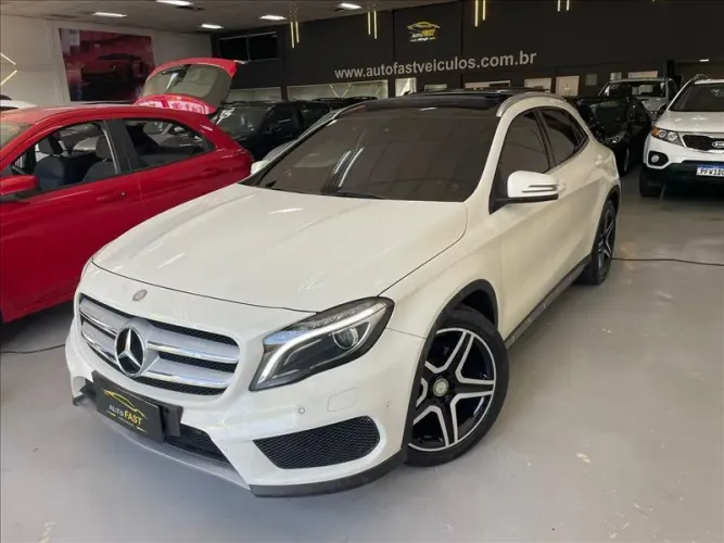 Mercedes-Benz GLA 250 Sport 2.0 TB 16V 4X2 211cv Aut. 2017