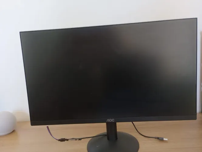 Monitor AOC 21.5 polegadas 120hrz 1ms