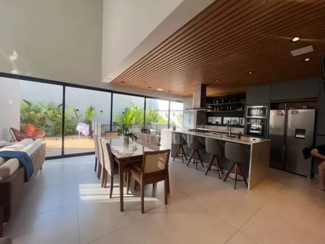 Casa com 3 suites á venda, 211 m² por R$ 2.150.000 - Villa Bela Vista - Piracicaba/SP