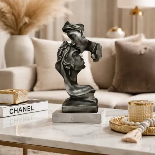 Escultura Casal Paixão Artesanal PROMOÇÃO