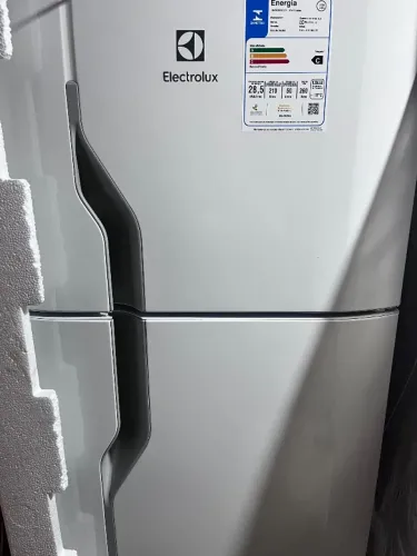 Geladeira Electrolux Cycle Defrost 260L Super Freezer Duplex Branca DC35A