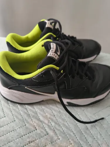 Tênis Nike novo número 39/40