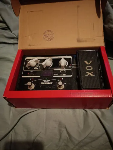 Pedaleira Guitarra Vox Stomp Lab ... Quase nova!!! Na caixa! Acompanha fonte!