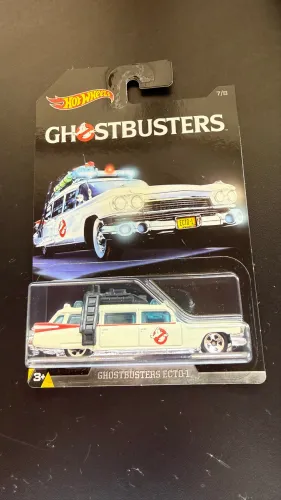 Hot Wheels 2016 Ghostbusters Ecto-1 Walmart exclusive