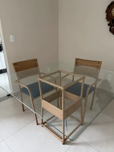 Mesa Vidro + Duas Cadeiras