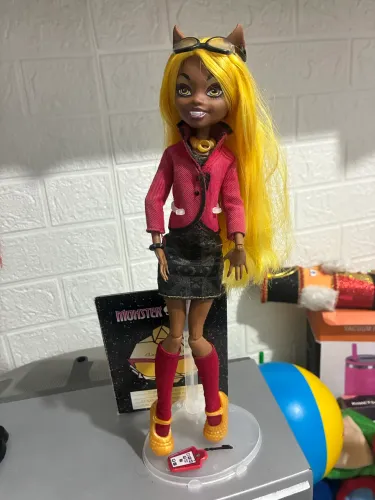 Clawdia monster high