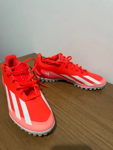 Chuteira adidas crazyfast