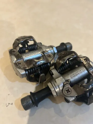 Pedais de bicicleta Shimano PD-M540l