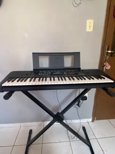 Teclado Yamaha PSR-E223 ? COMPLETO!