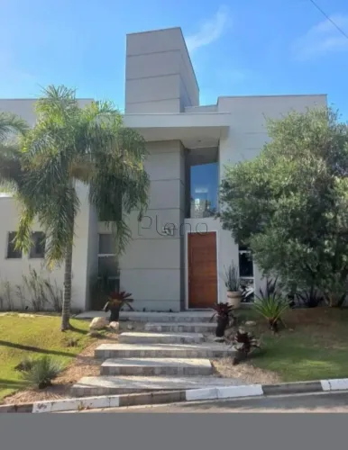 Casa à Venda no Condomínio Terras de São Francisco em Vinhedo, no bairro Pinheirinho.