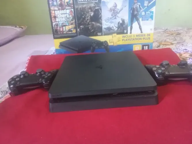 PS4 slim