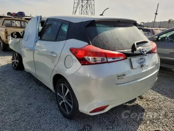 SUCATA Toyota Yaris 1.5 2019 2020 - PARA RETIRADA DE PEÇAS