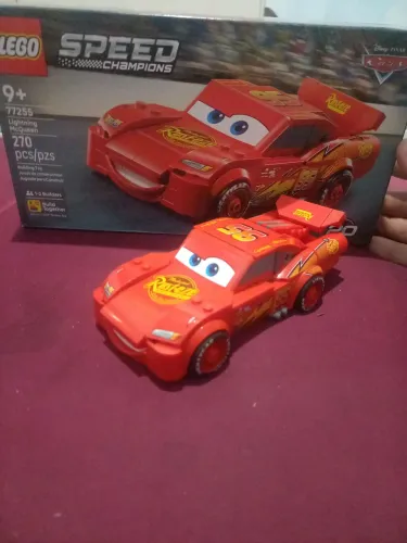 Vendo lego do Relâmpago MCQUEEN