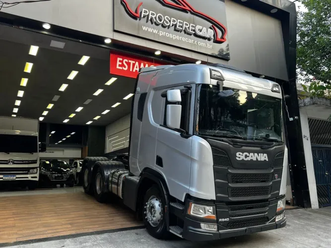 Scania R-540 Diesel Automático