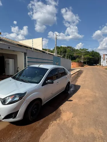 Ford Fiesta Sed. 1.6 8V Flex 4P 2011