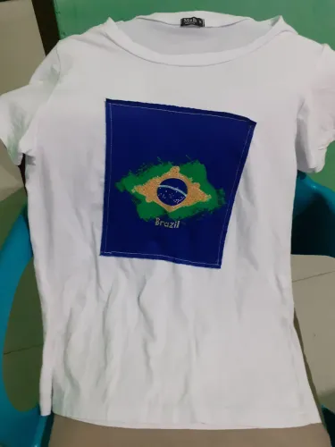 Vendo essa blusa do BRASIL.
