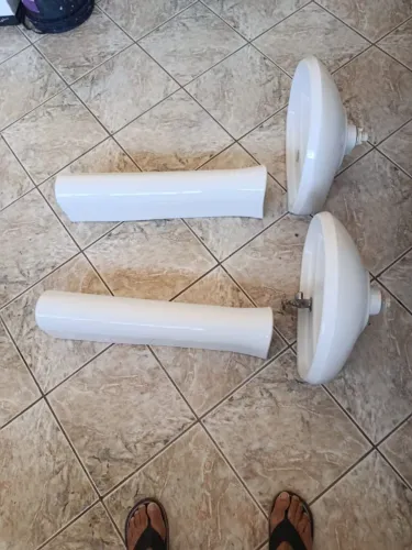 Vendo 2 Lavatórios de torre usado mas em excelente estado de conservação
