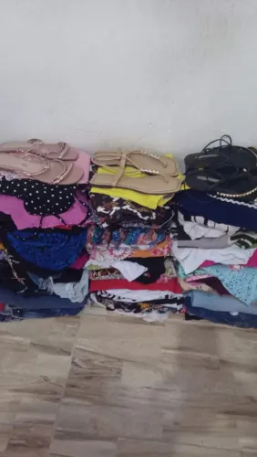 Vendo lote de roupas