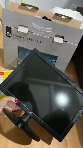 MONITOR LED 