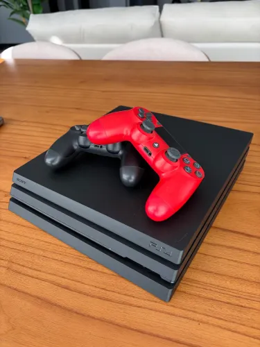 Console PlayStation 4 Pro 4K (1TB) + Controle Original