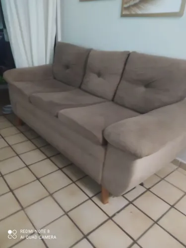 Sofá 3e 2 lugares tecidos aveludado .em perfeitos estados
