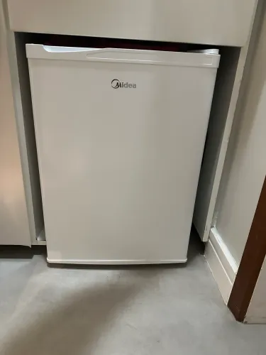 Frigobar Midea Branco