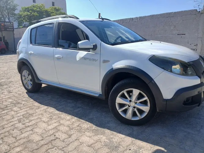 Renault Sandero Stepway Hi-power 1.6 8V 5P 2014