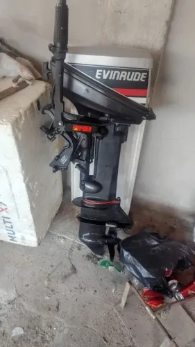 Barco 4.50 borda alta  + motor 14 hp com documento 