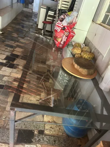 Mesa de Vidro de 1,77