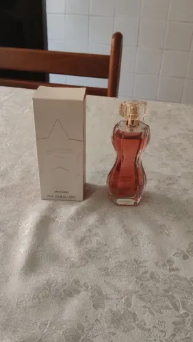 Perfume glamour myriad