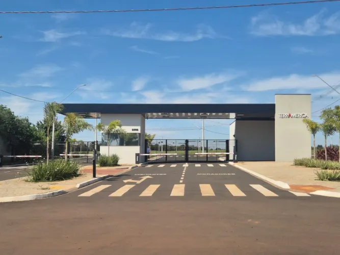 Terreno de esquina com 182,62 m² à venda no Condomínio Terramérica em Santa Bárbara d'Oest
