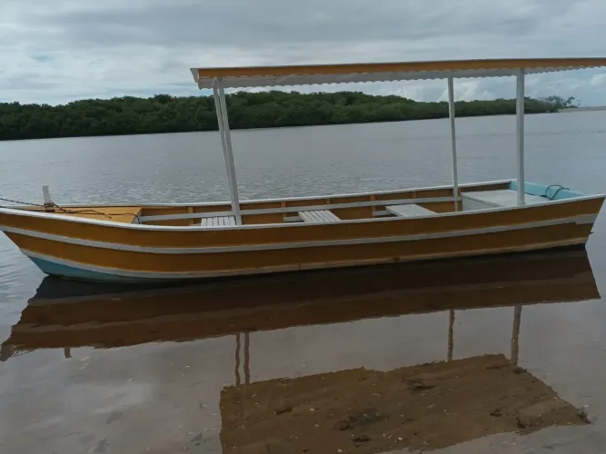 Vendo barco muito novo top 12,000$