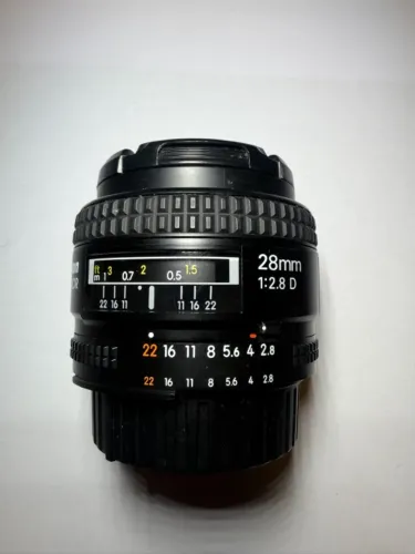 Lente Nikon AF Nikkor 28mm f/2.8D - Excelente Estado - Sem Fungos