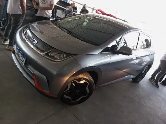 BYD Dolphin EV (Elétrico) 2024