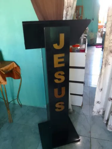 Vendo púlpito de mármore para igreja