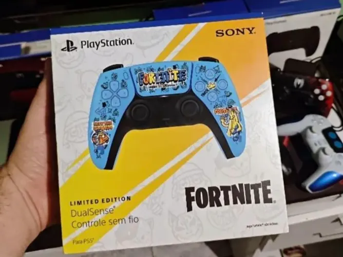 Controle PS5 DualSense Fortnite Edição Limitada