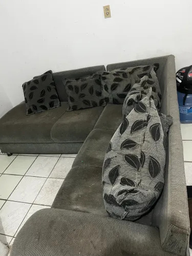 Vendo sofá semi novo Em L