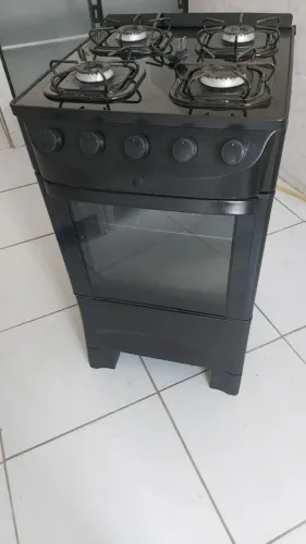 Fogão 4 bocas bem conservado 