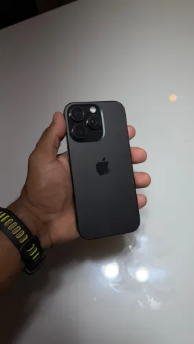 iPhone 16 PRO (leia a descrição)